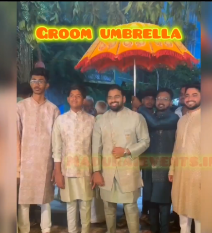 groom umbrella